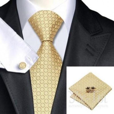 Мужской набор: галстук, запонки, платок